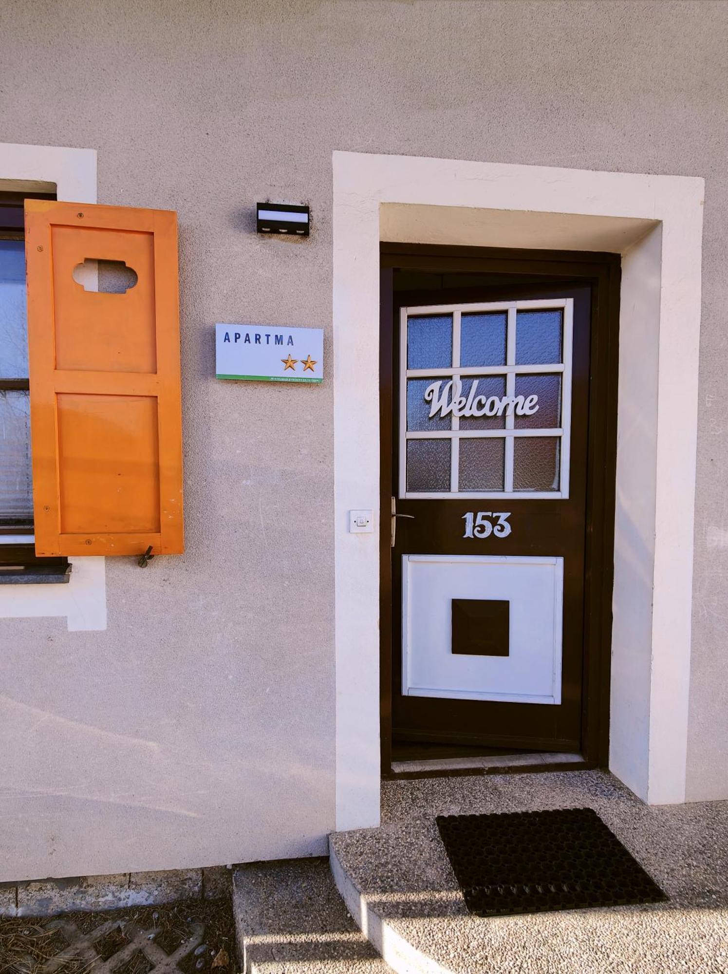 See You House, Terme Catez 153 チャテジ・オプ・サヴィ エクステリア 写真